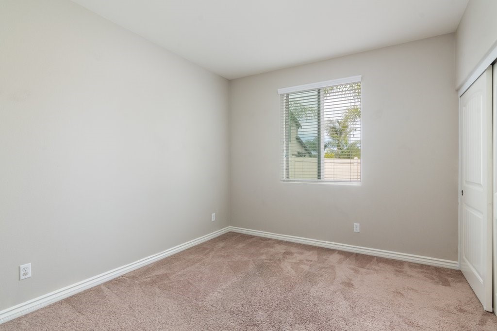 45522 Zander Court Temecula, CA 92592 - Photo 21 of 58 an empty room with a window