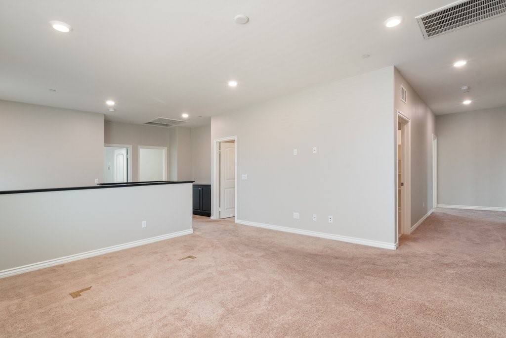 45522 Zander Court Temecula, CA 92592 - Photo 23 of 58 a view of an empty room