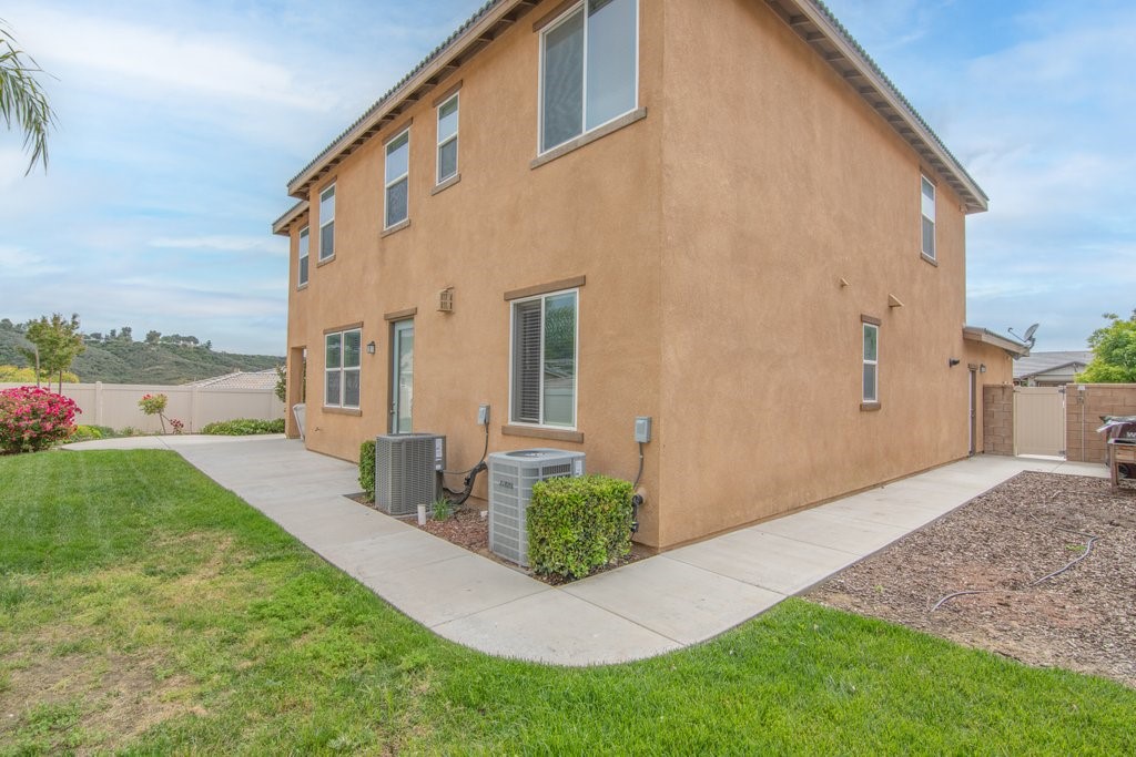 45522 Zander Court Temecula, CA 92592 - Photo 45 of 58 a view of a house with a yard