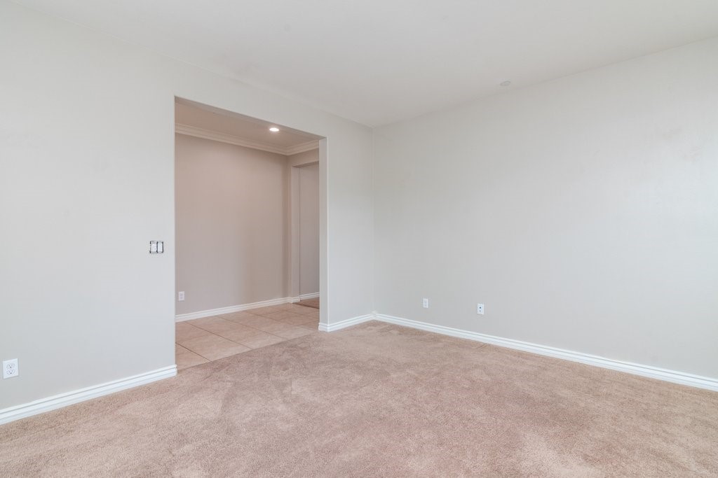 45522 Zander Court Temecula, CA 92592 - Photo 8 of 58 a view of an empty room