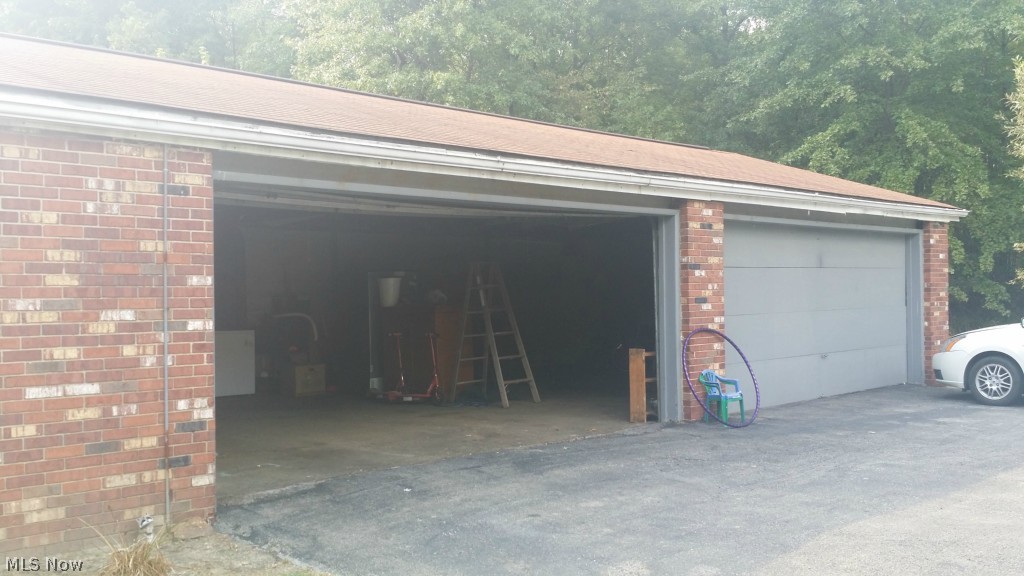 2035 Anderson Anthony Road Northwest Warren, OH 44481 - Photo 3 of 10 Gallery Image 3