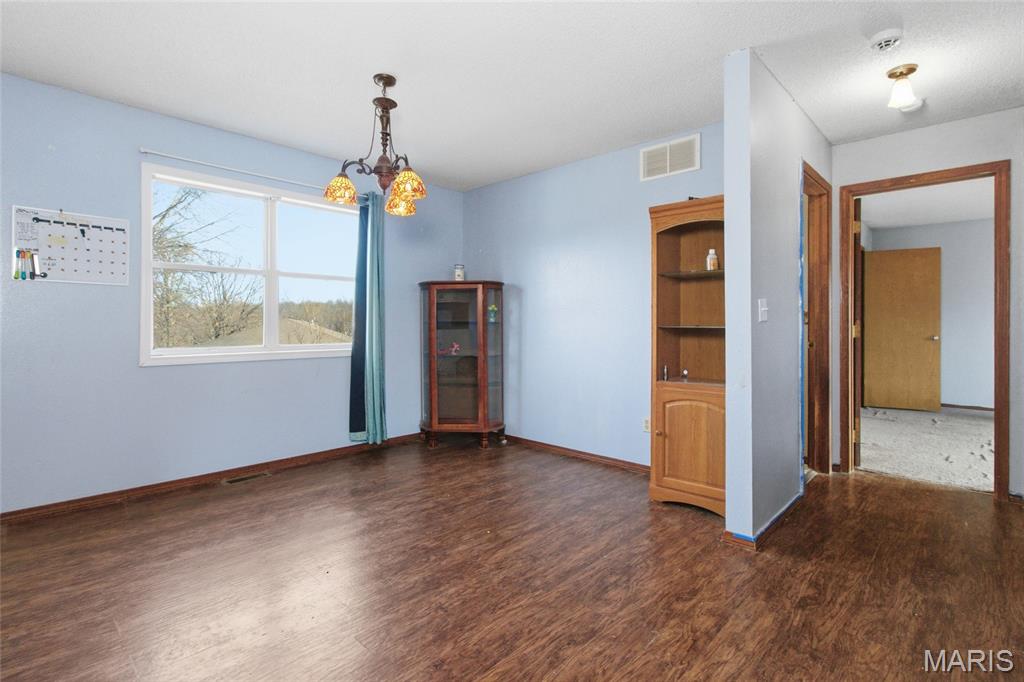 20440 Sweetwater Road Waynesville, MO 65583 - Photo 7 of 37