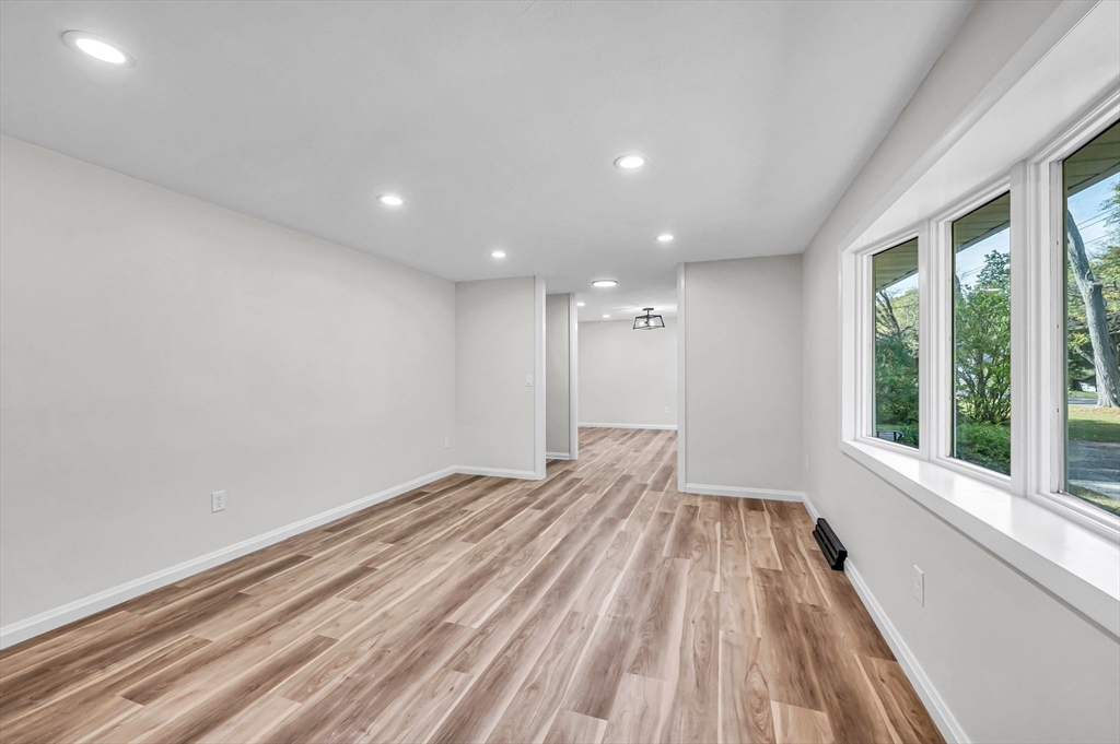 557 Maple Road, Unit 1 Longmeadow, MA 01106 - Photo 25 of 42
