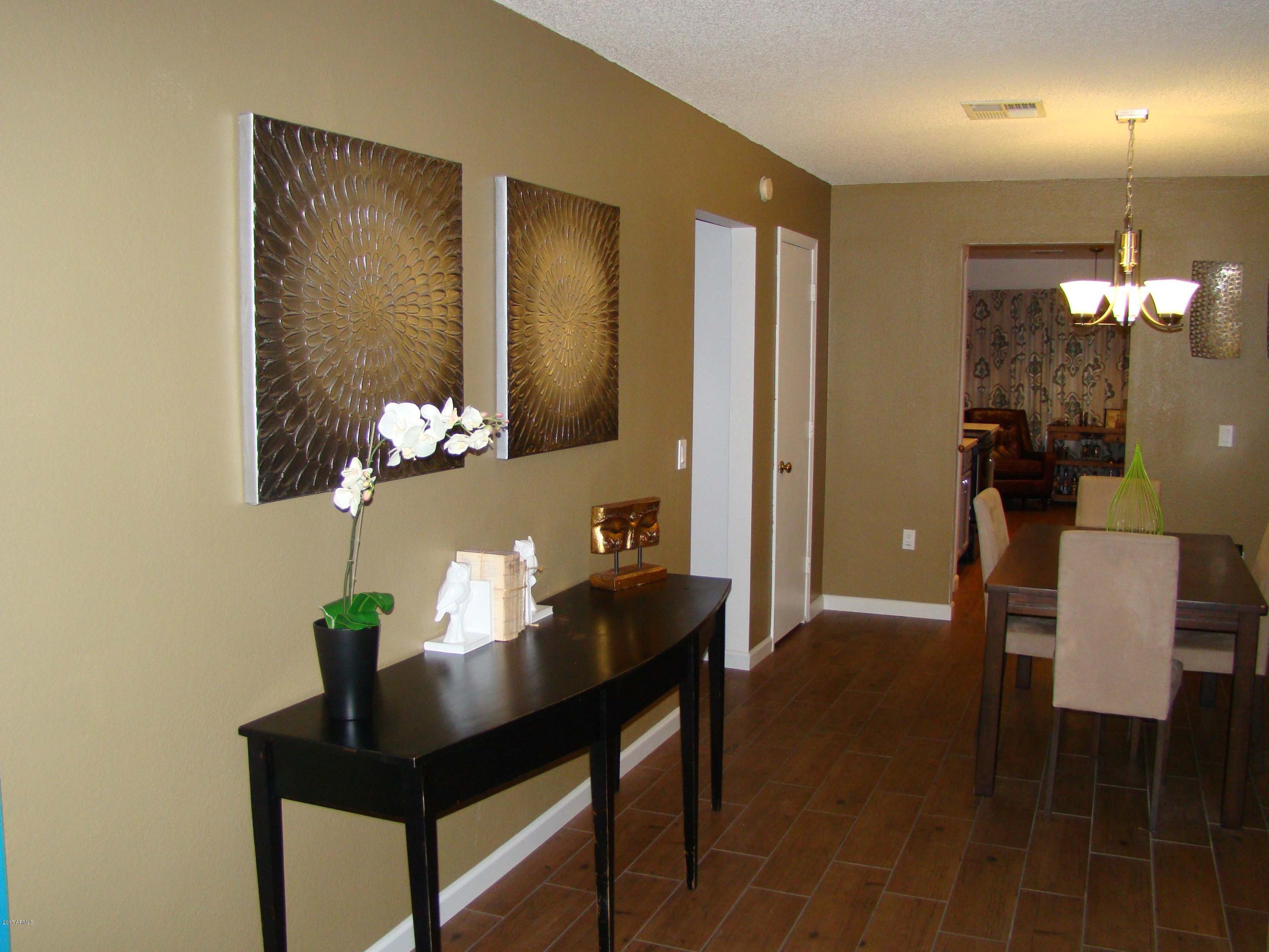 1502 East Mineral Road Gilbert, AZ 85234 - Photo 5 of 19 Dining Room