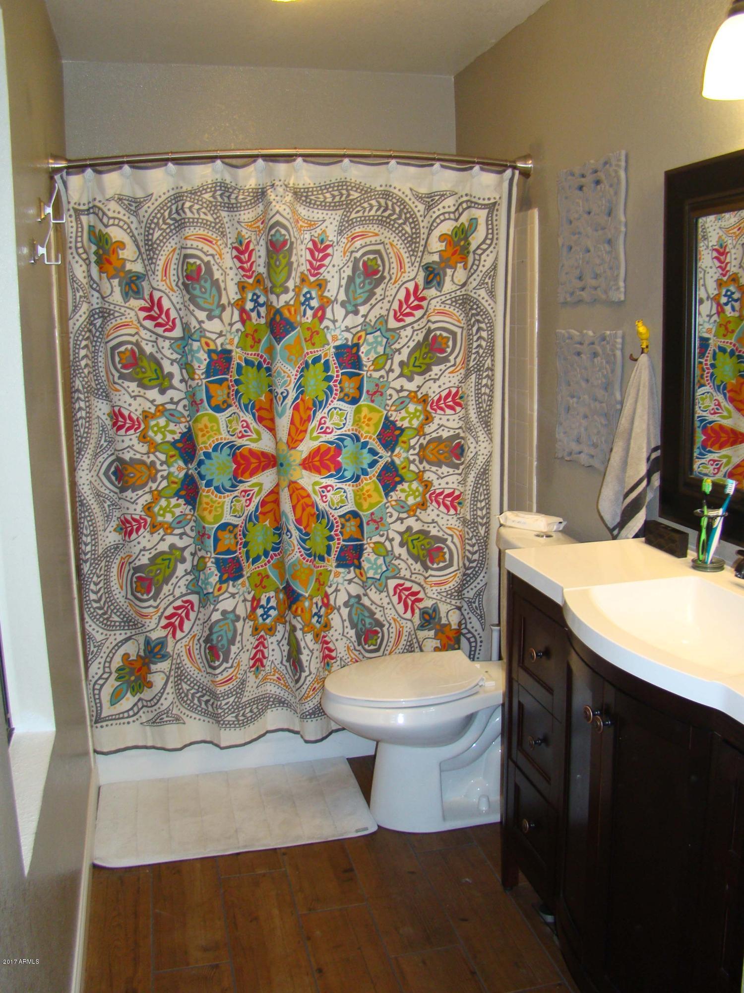 1502 East Mineral Road Gilbert, AZ 85234 - Photo 8 of 19 Master bath