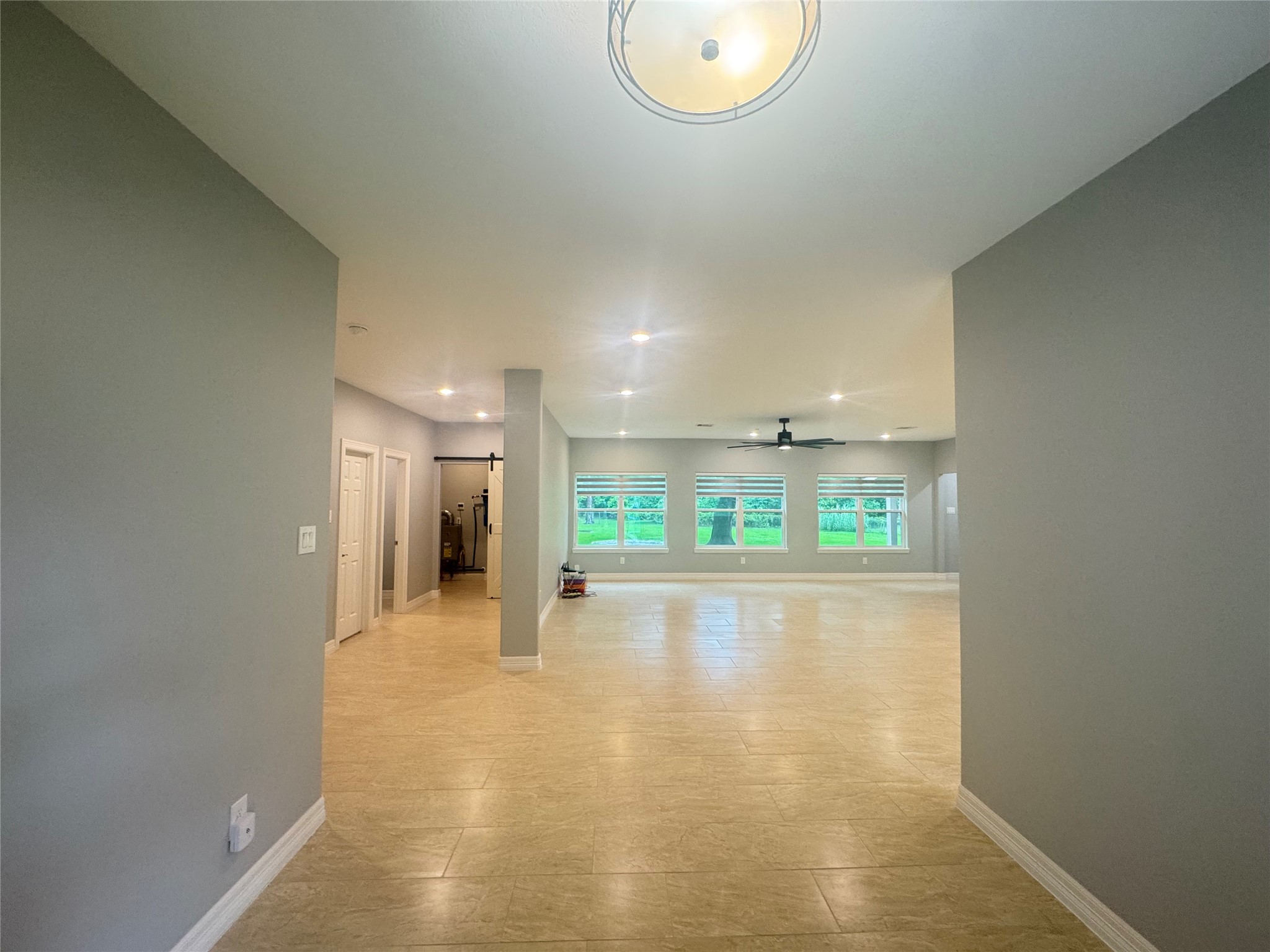 2010 Cherry Laurel Spring, TX 77386 - Photo 6 of 45 Entrance