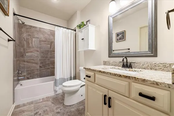 $472,500 | 16653 West 168th Court, Olathe, KS 66062