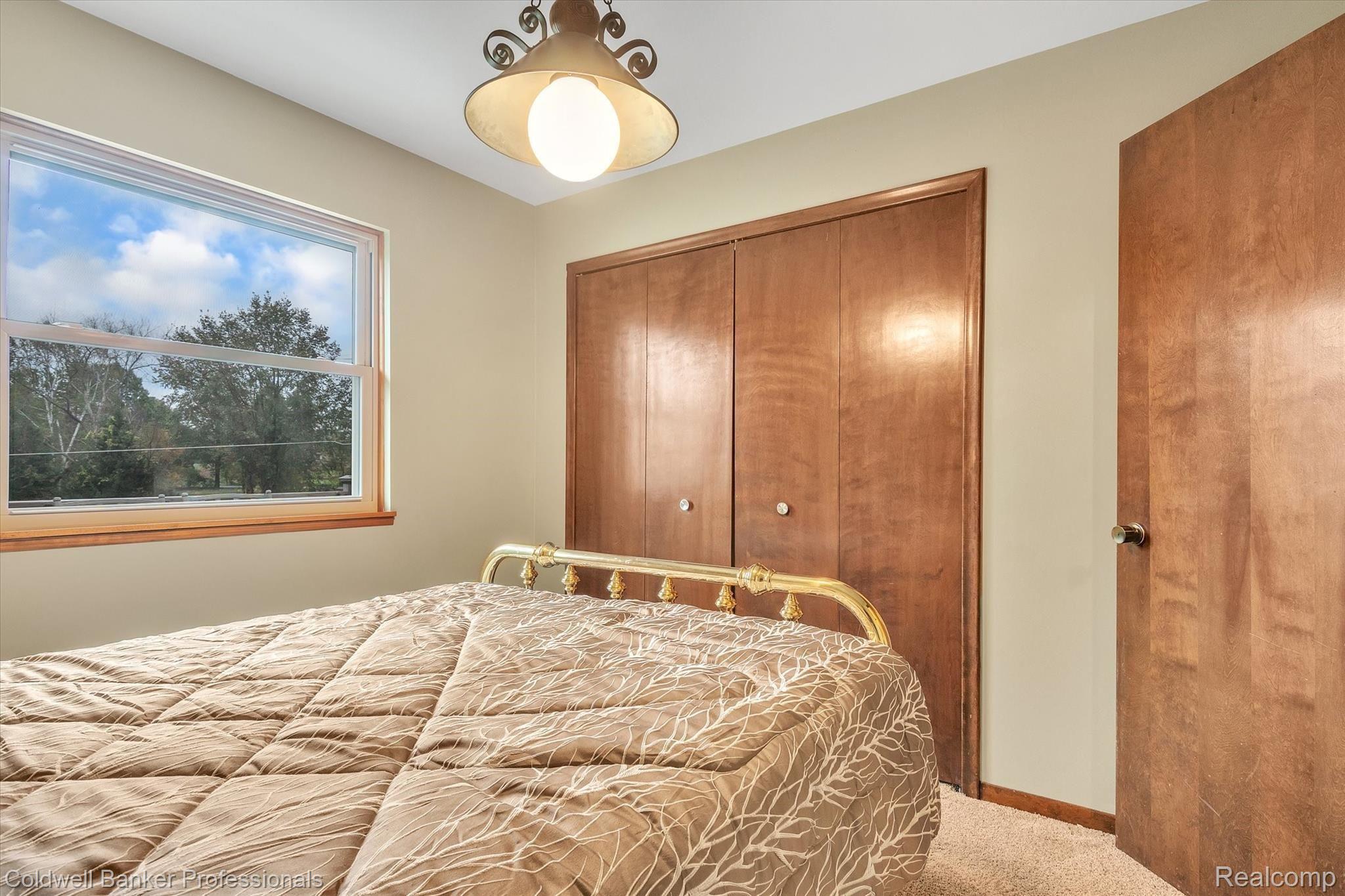5183 Byron Road Howell, MI 48855 - Photo 20 of 50 33-5183-Byron-Rd-WindowStill-Real-Estate-Photography-33.jpg