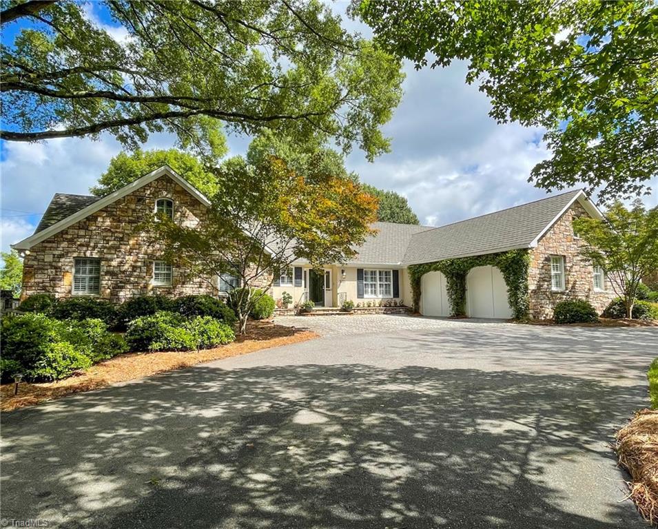 3021 Country Club Road Winston-Salem, NC 27104 - Photo 1 of 40 Gallery Image 1