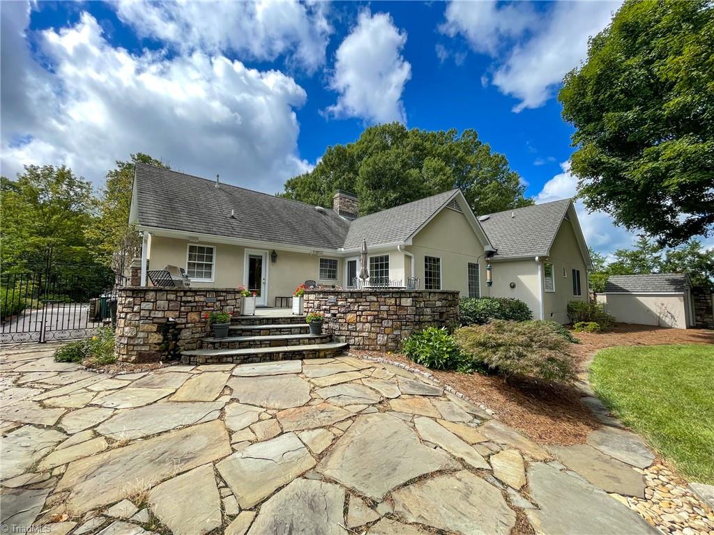 3021 Country Club Road Winston-Salem, NC 27104 - Photo 12 of 40 Gallery Image 12