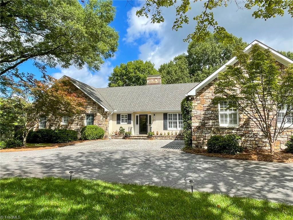 3021 Country Club Road Winston-Salem, NC 27104 - Photo 3 of 40 Gallery Image 3