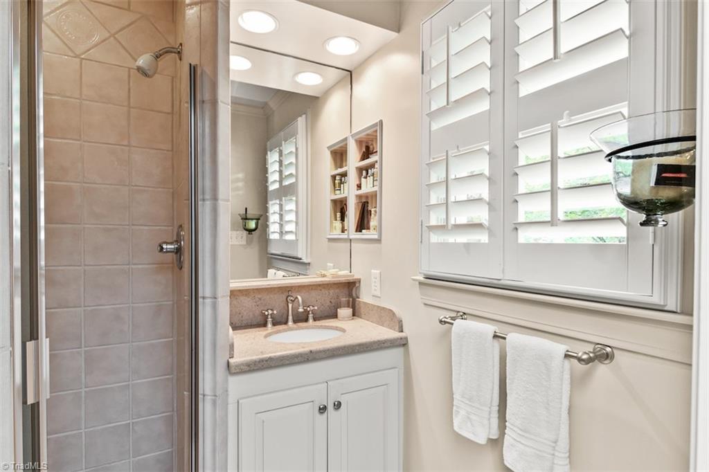 3021 Country Club Road Winston-Salem, NC 27104 - Photo 22 of 40 Gallery Image 22