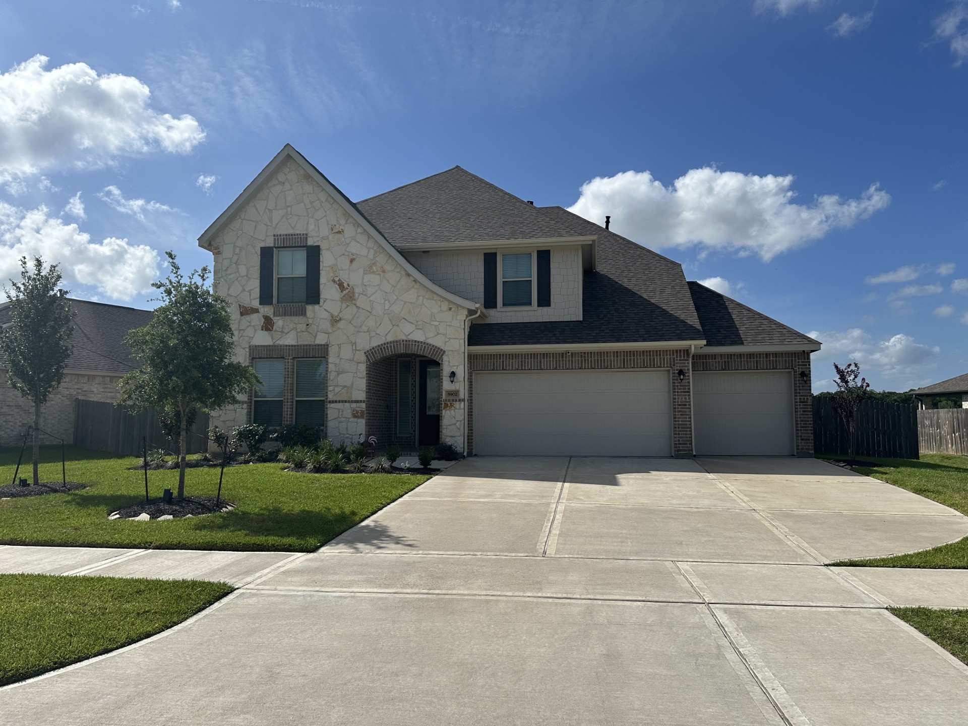 5902 Wayne Way Rosenberg, TX 77471 - Photo 3 of 38