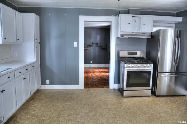 $82,500 | 521 South Johnson Street, Macomb, IL 61455