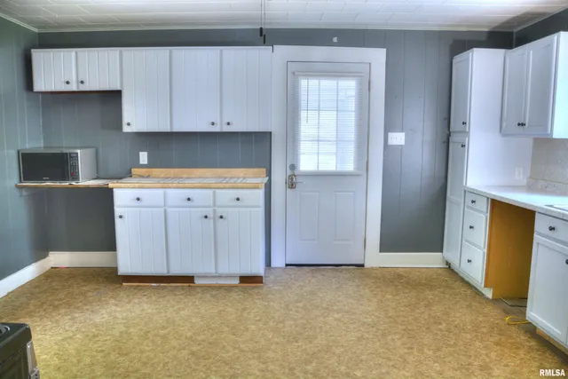 $84,900 | 521 South Johnson Street, Macomb, IL 61455