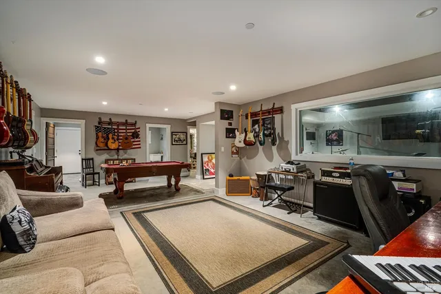 a view of a tree in a yard