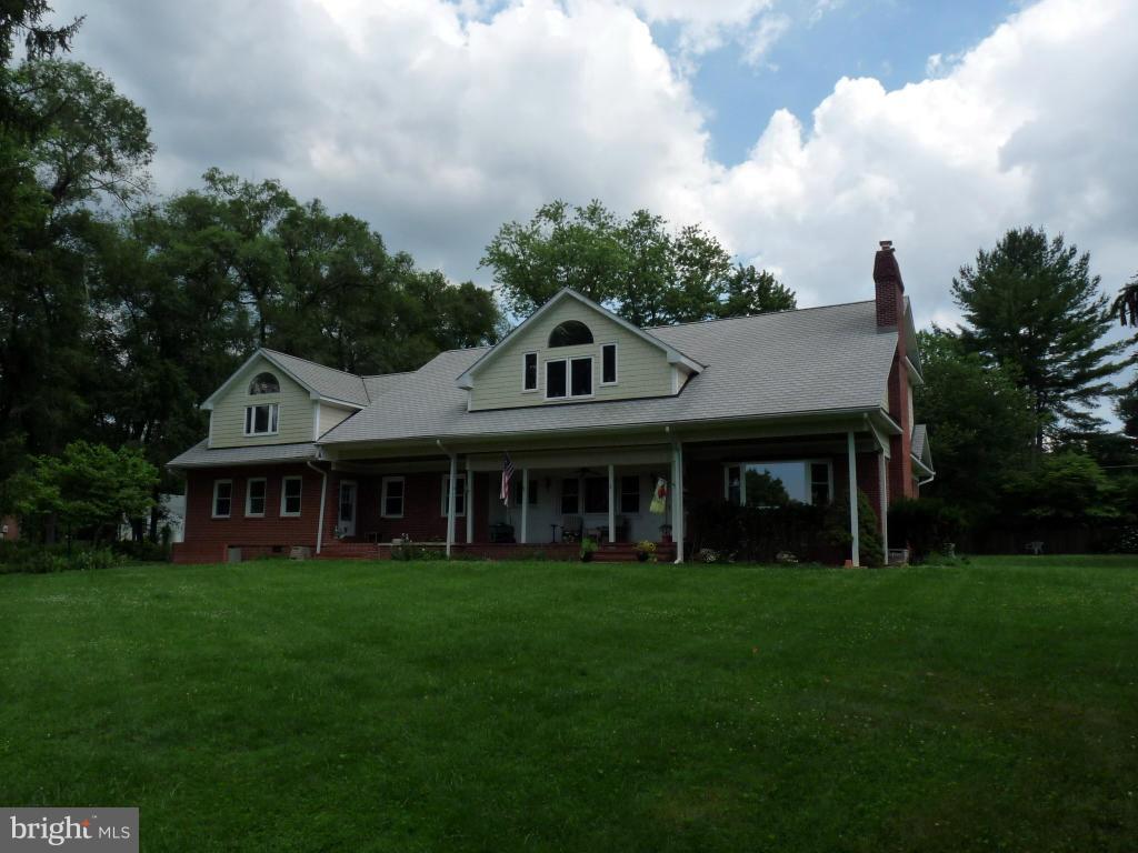 Exterior (Front)