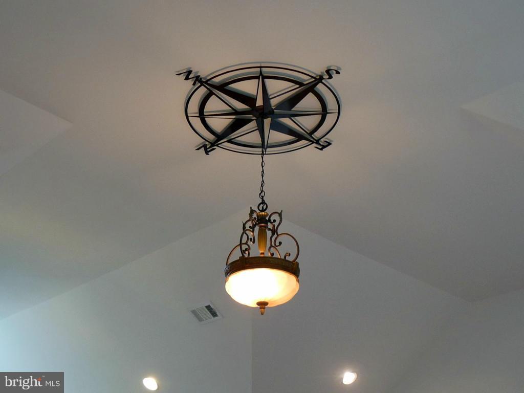 527 St Francis Road Baltimore, MD 21286 - Photo 11 of 17 Office Ceiling