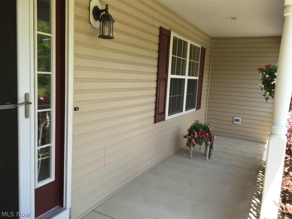 7526 Callow Road Painesville, OH 44077 - Photo 3 of 25