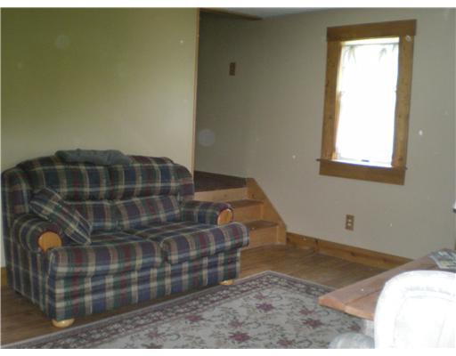 188 Greenfield Road Perryopolis, PA 15473 - Photo 5 of 10 Living Room.