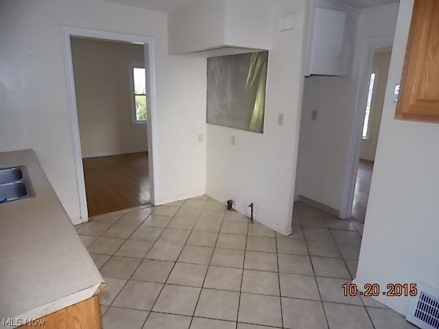 1093 Rushleigh Road Cleveland Heights, OH 44121 - Photo 11 of 13