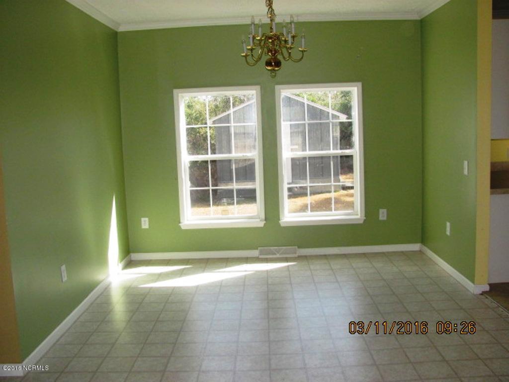 1074 Old Cedar Island Road Atlantic, NC 28511 - Photo 4 of 12 1074 Old Cedar Island Dining Room View 1