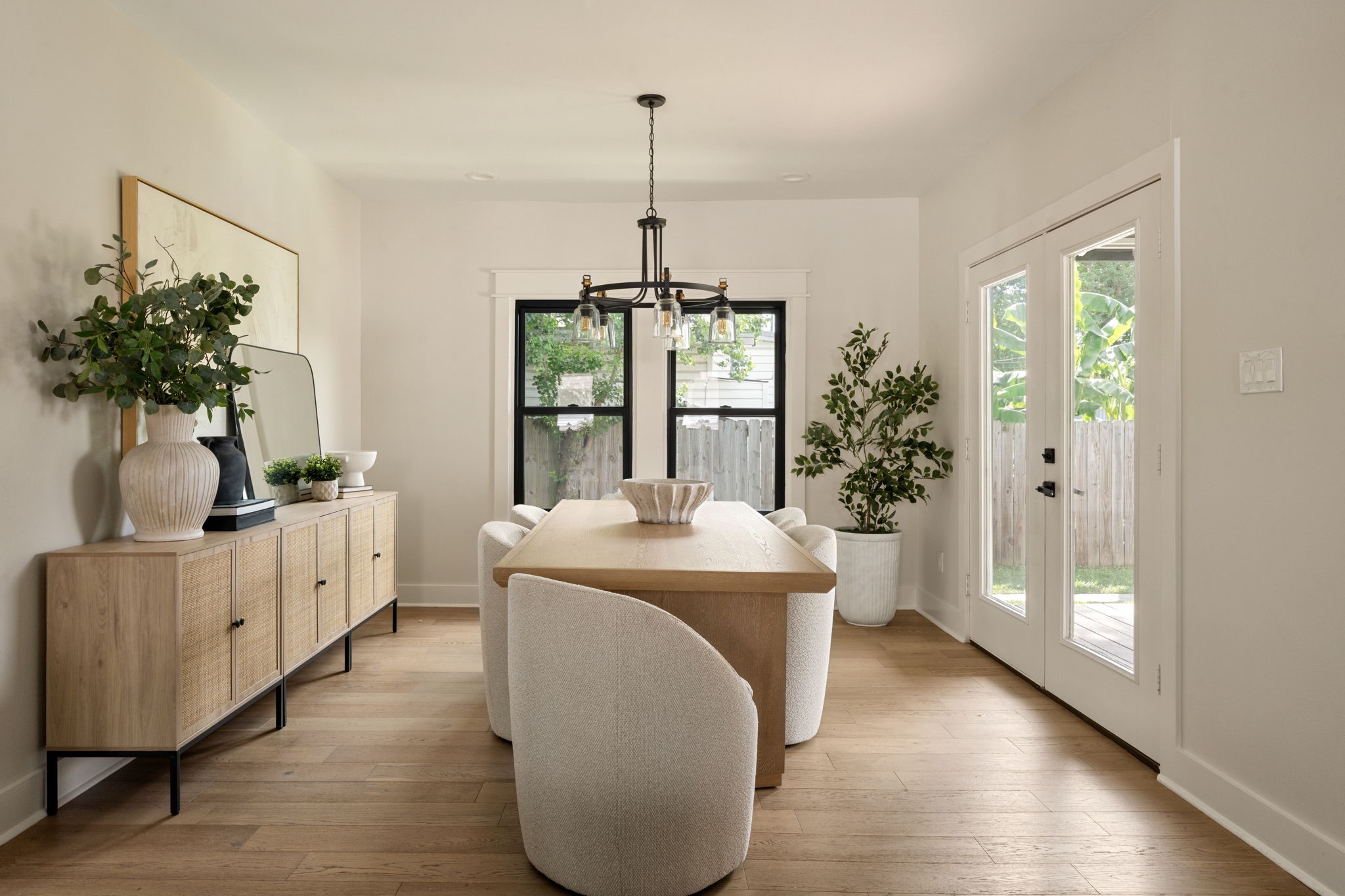 1022 Key Street Houston, TX 77009 - Photo 13 of 30 From here, the transition to the outdoors is entirely seamless.