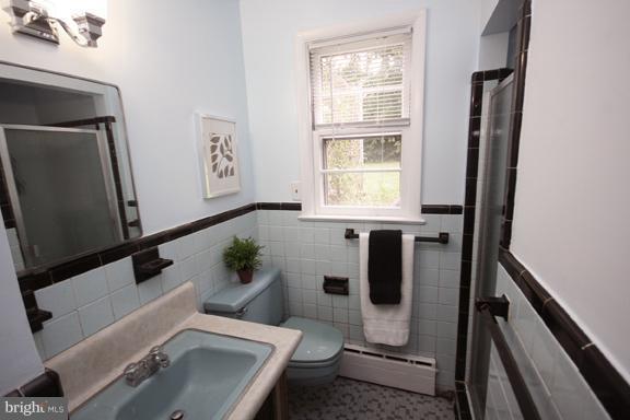 9500 Flower Avenue Silver Spring, MD 20901 - Photo 19 of 28 Bath #3