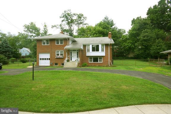 9500 Flower Avenue Silver Spring, MD 20901 - Photo 3 of 28 Exterior (Front)
