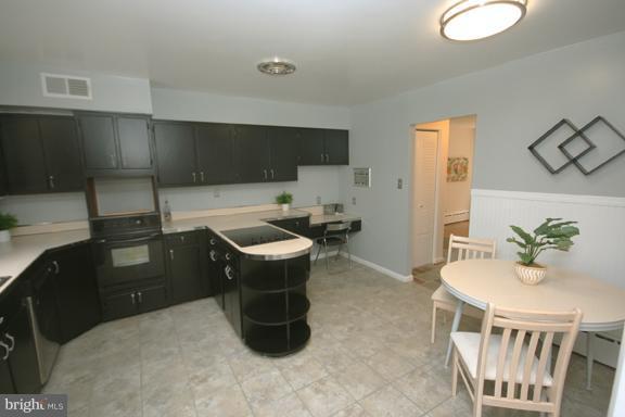 9500 Flower Avenue Silver Spring, MD 20901 - Photo 8 of 28 Kitchen