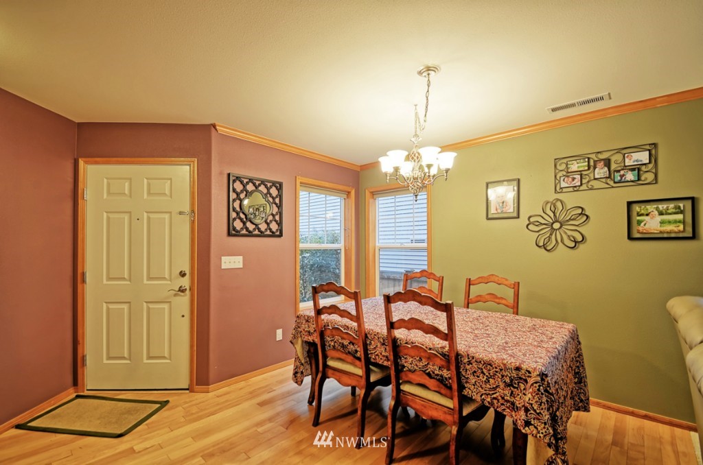 3522 154th Place Southeast Bothell, WA 98012 - Photo 2 of 21