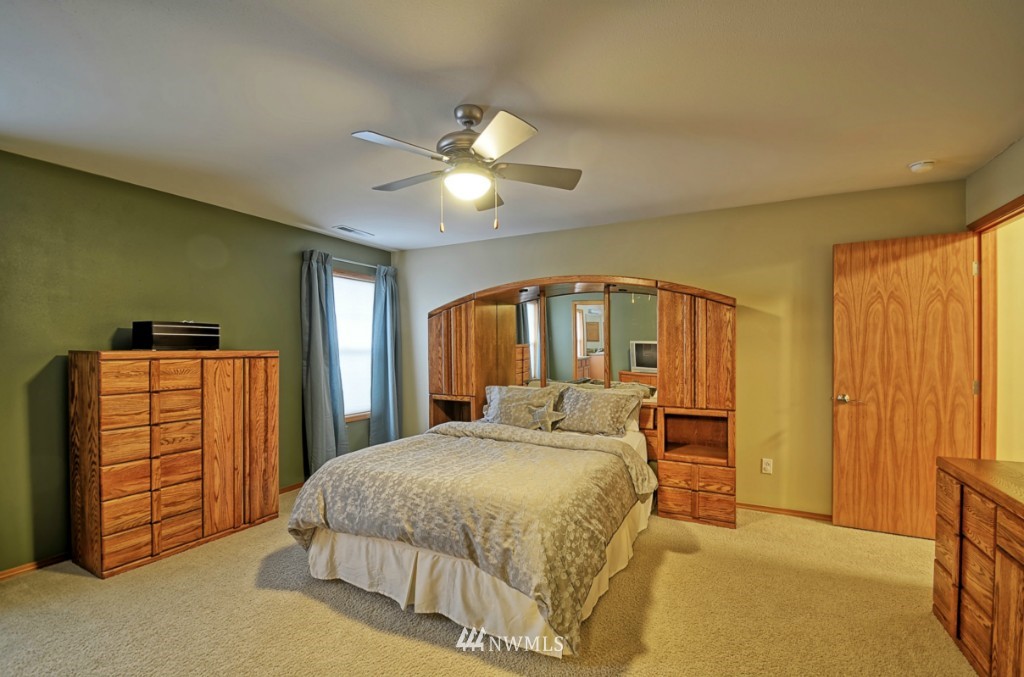 3522 154th Place Southeast Bothell, WA 98012 - Photo 14 of 21