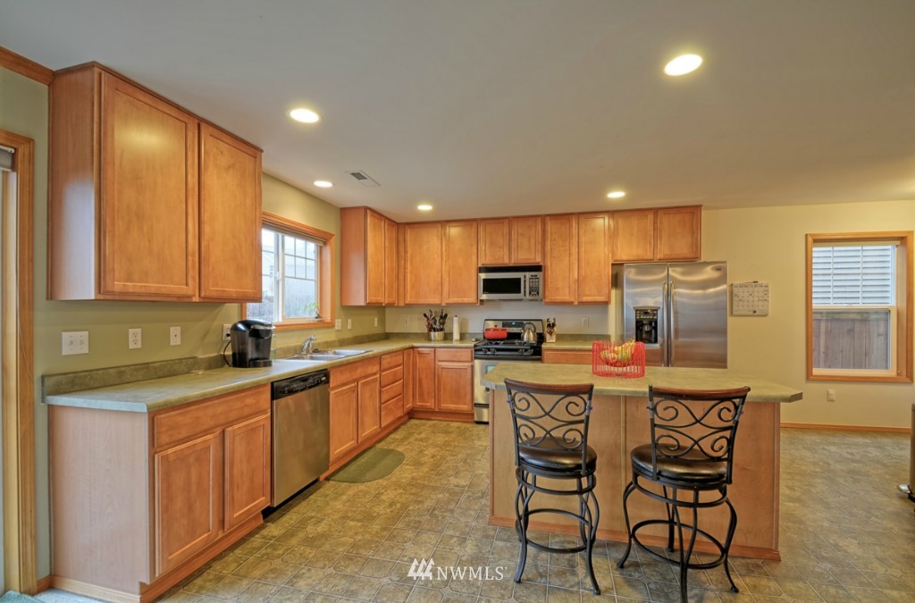 3522 154th Place Southeast Bothell, WA 98012 - Photo 7 of 21