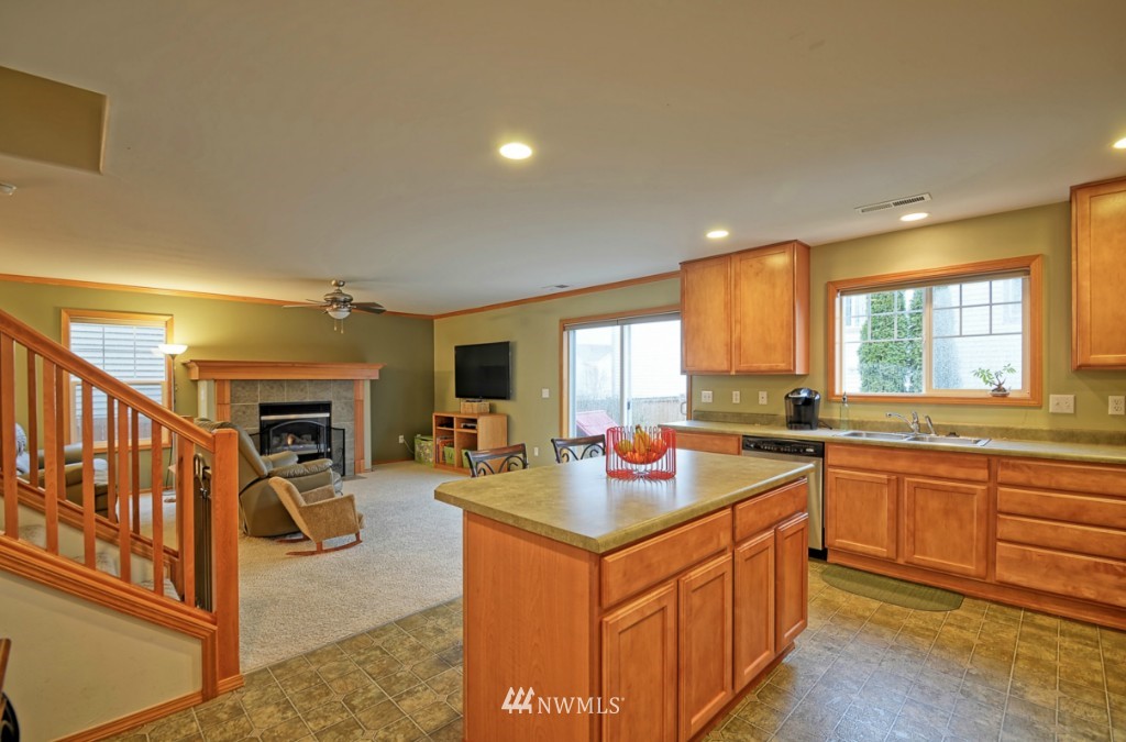 3522 154th Place Southeast Bothell, WA 98012 - Photo 9 of 21