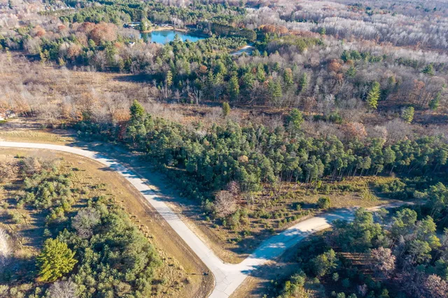 $65,000 | 11210 Killarney Drive, Stanwood, MI 49346