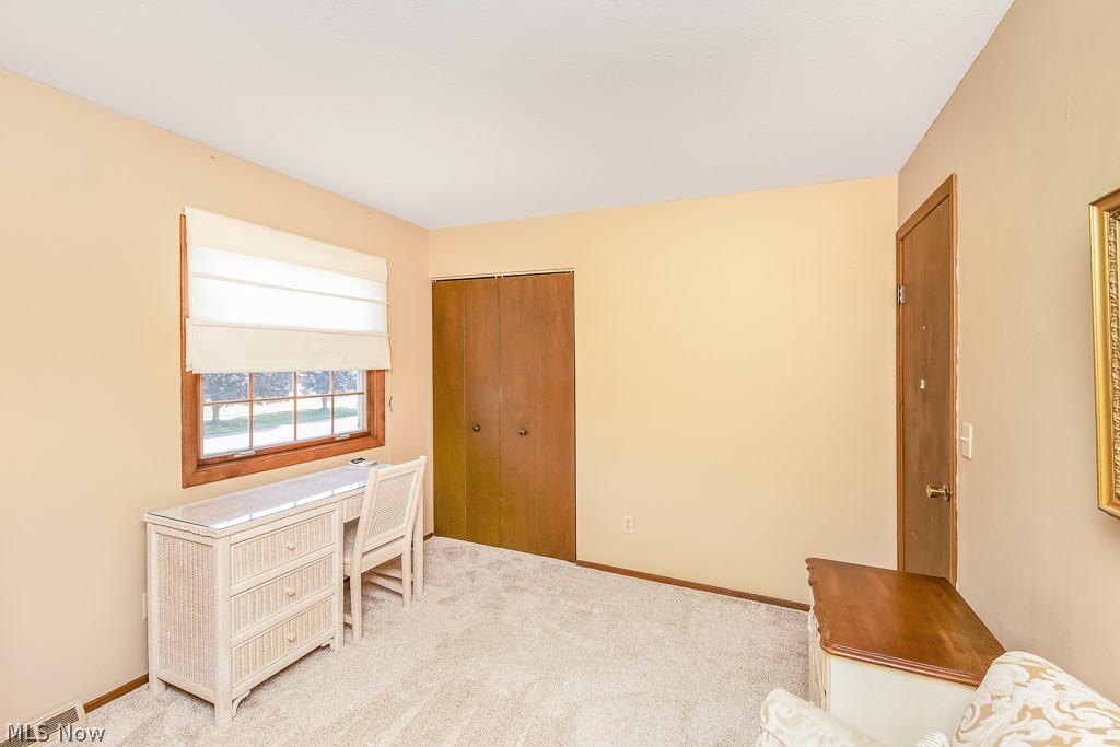 7274 Ames Road Parma, OH 44130 - Photo 16 of 24 Gallery Image 16
