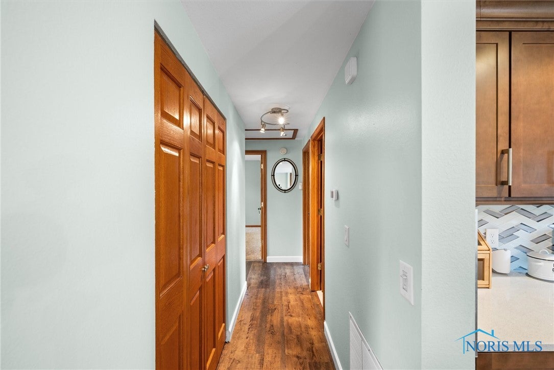 5620 Brook Point Road Toledo, OH 43611 - Photo 14 of 31 Gallery Image 14
