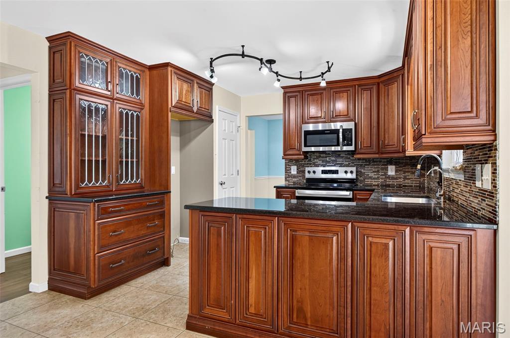 245 Reinke Road Ballwin, MO 63021 - Photo 13 of 53