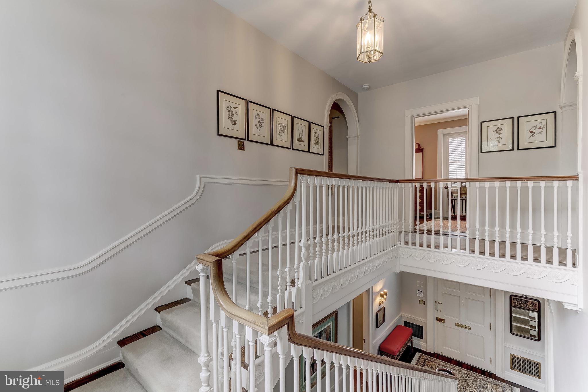5 Whitfield Road Baltimore, MD 21210 - Photo 22 of 44 Staircase