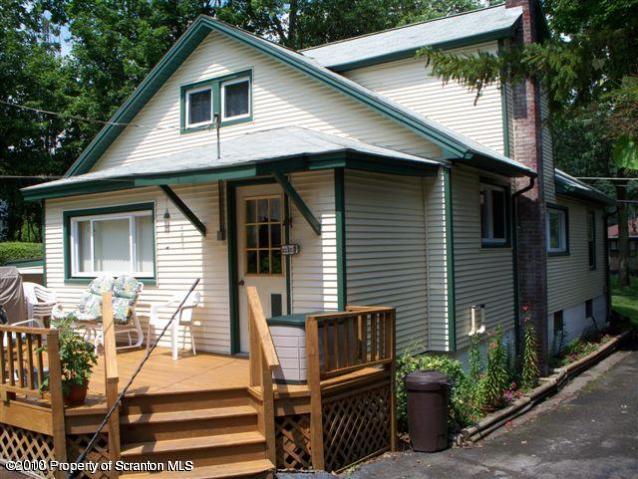 162 Carbondale Road Waymart, PA 18472 - Photo 2 of 20 Gallery Image 2