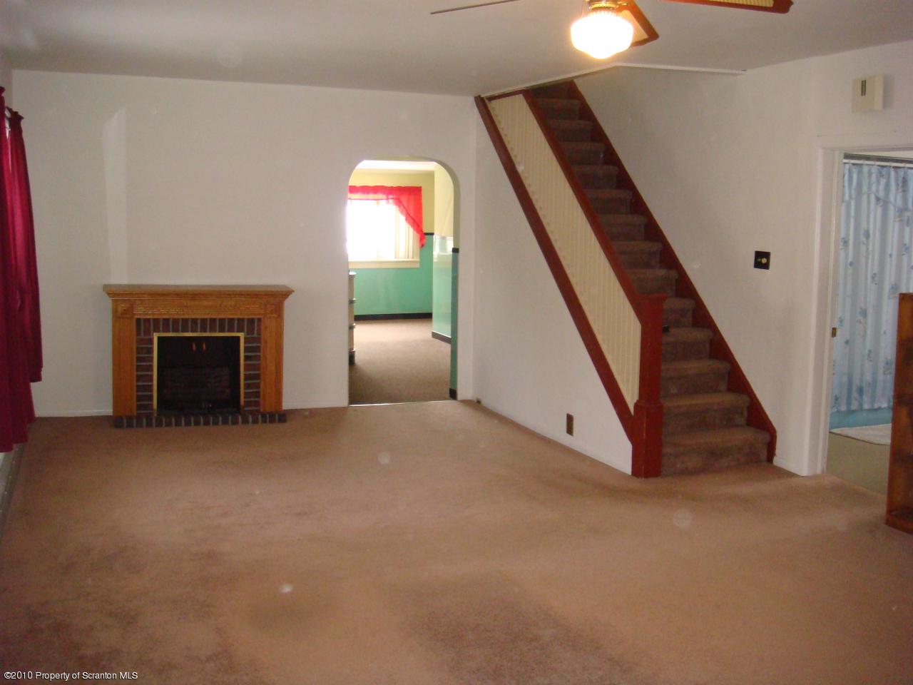 162 Carbondale Road Waymart, PA 18472 - Photo 5 of 20 Gallery Image 5