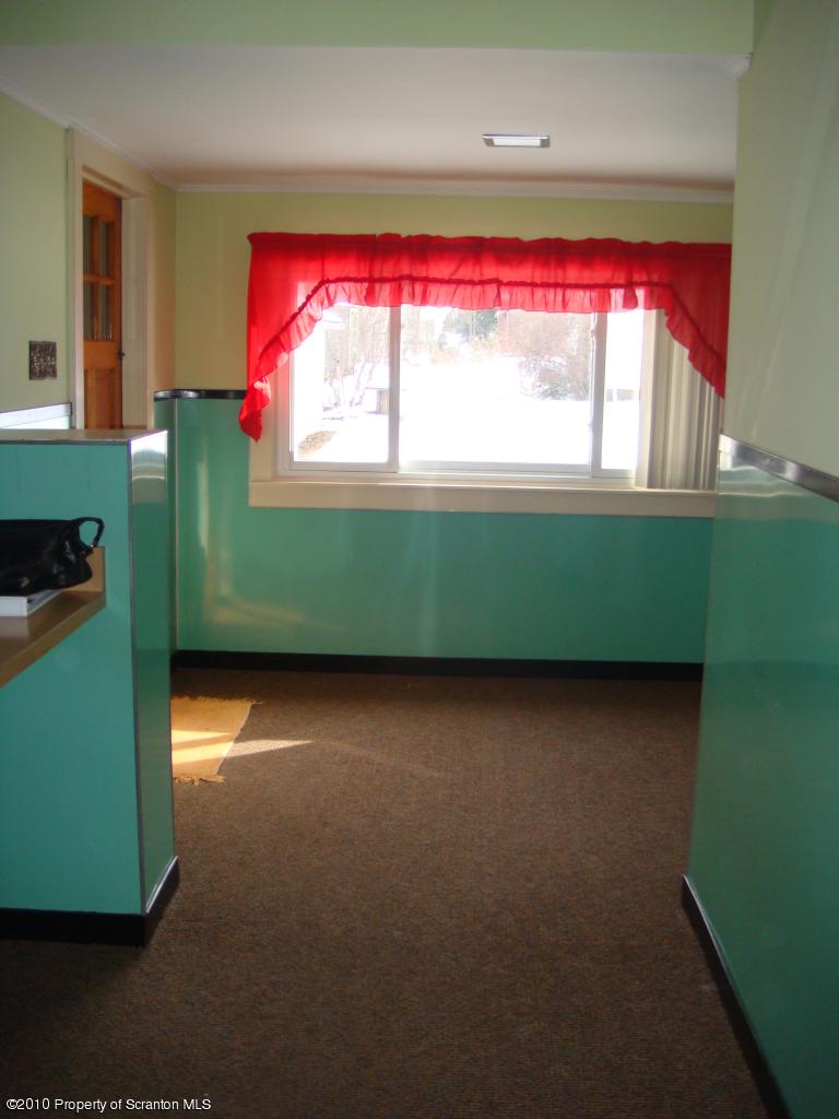 162 Carbondale Road Waymart, PA 18472 - Photo 8 of 20 Gallery Image 8
