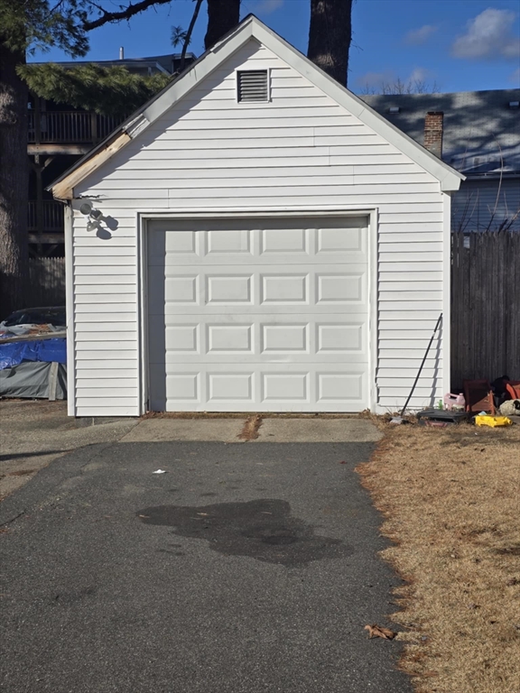 16 Walton Street Chicopee, MA 01013 - Photo 3 of 8 Gallery Image 3