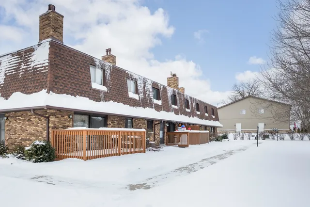 $237,000 | 614 Bowers Boulevard, Delavan, WI 53115