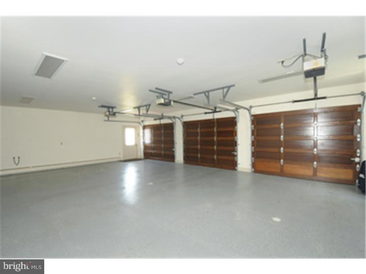231 Hadfield Road Downingtown, PA 19335 - Photo 23 of 25 Garage