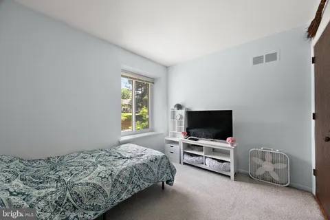 $315,000 | 5415 Doral Drive, Wilmington, DE 19808