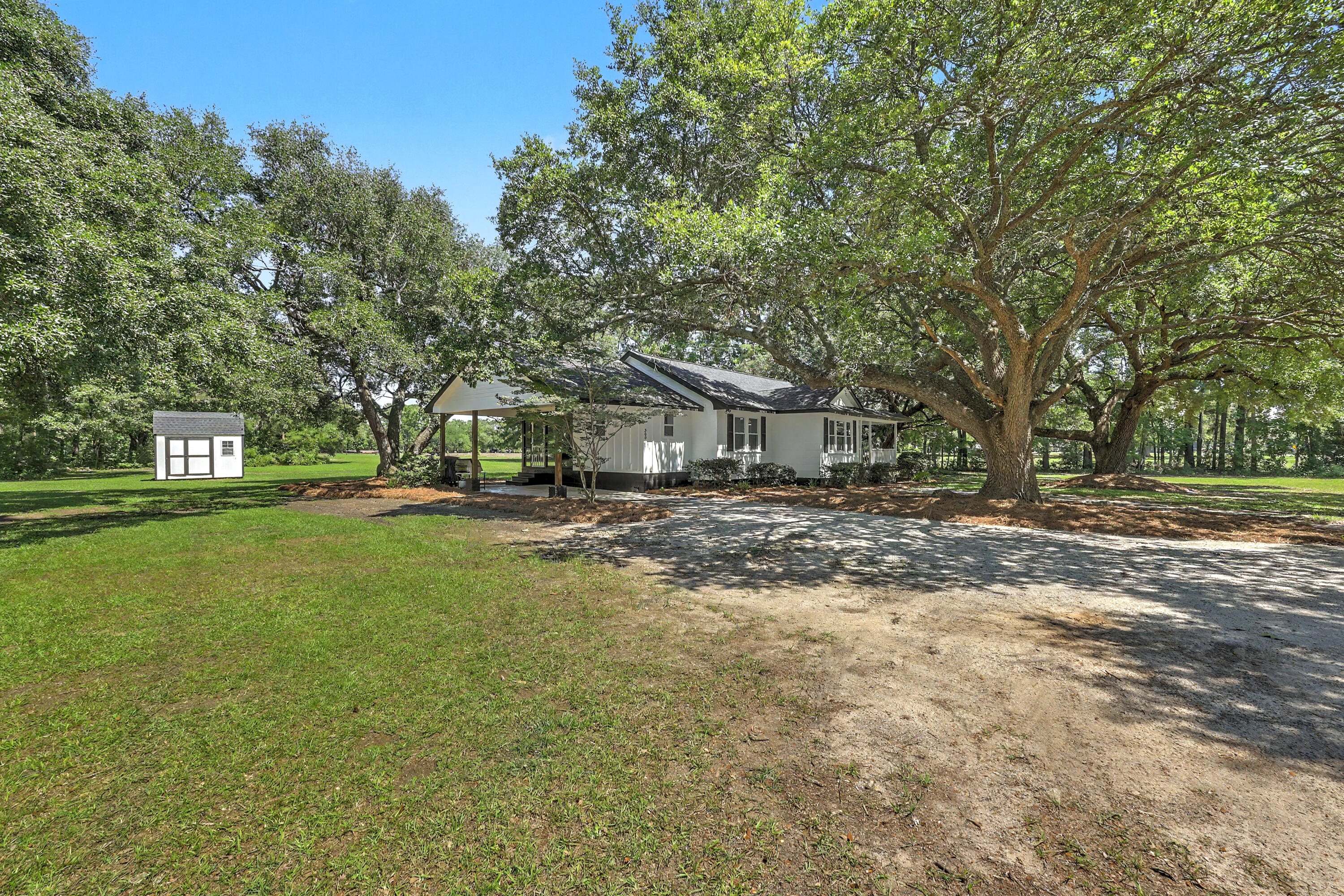 380 Morrisville Road Andrews, SC 29510 - Photo 3 of 54 ZYN_4734_35_36_37_38_39_40