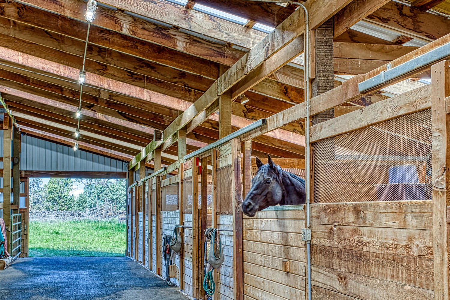 21585 Dale Road Bend, OR 97701 - Photo 19 of 28 Barn Aisle