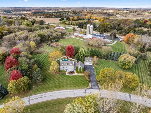 $799,900 | 1641 Prairie Lane, Richfield, WI 53033