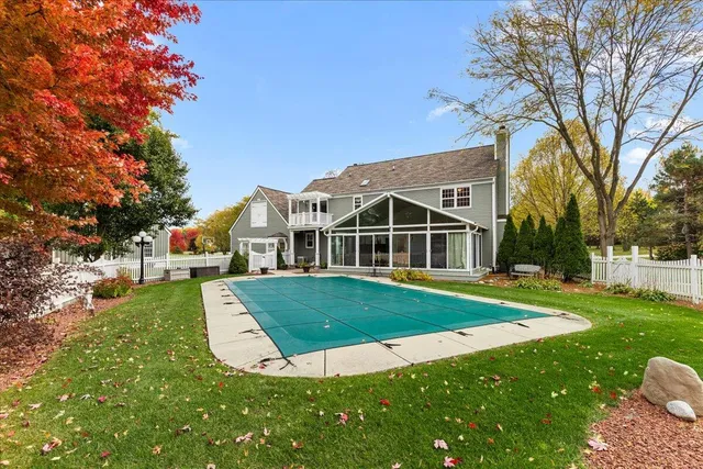 $799,900 | 1641 Prairie Lane, Richfield, WI 53033